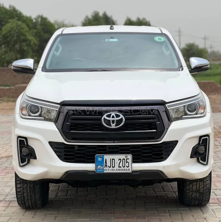 Toyota Hilux 2018 for Sale in Mian Wali Image-1