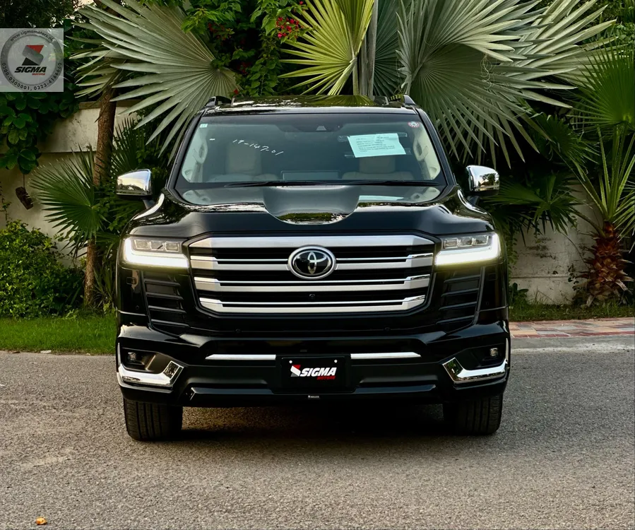 Toyota Land Cruiser 2023 for Sale in Lahore Image-1