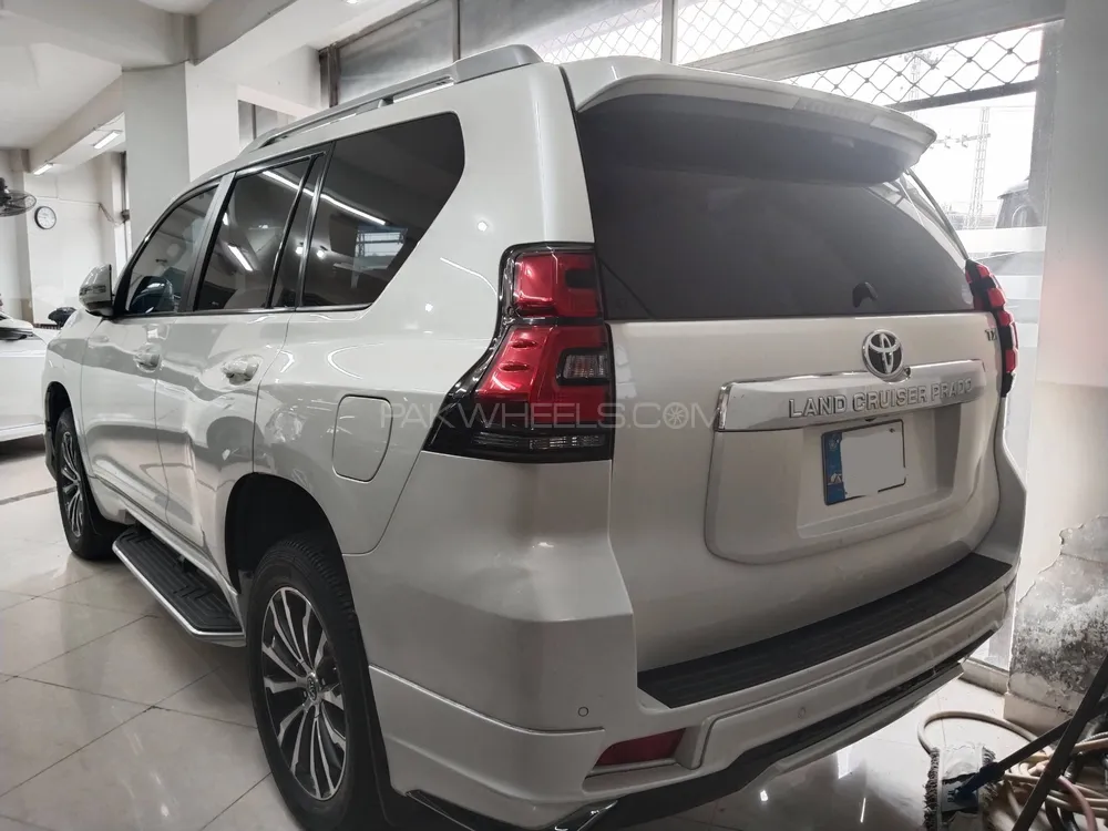 Toyota Prado 2018 for Sale in Islamabad Image-1