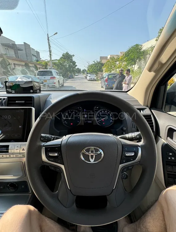 Toyota Prado 2021 for Sale in Karachi Image-1