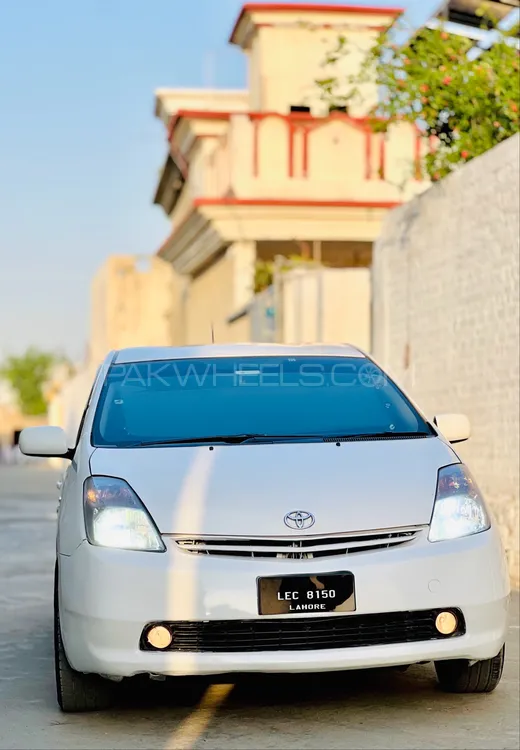 Toyota Prius 2007 for Sale in Dargai Image-1