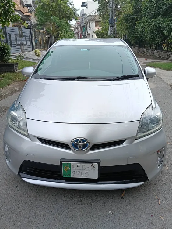 Toyota Prius 2012 for Sale in Lahore Image-1