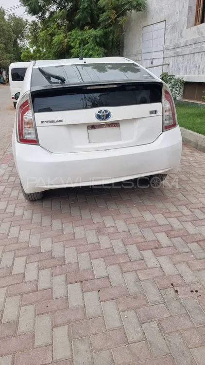 Toyota Prius 2012 for Sale in Karachi Image-1