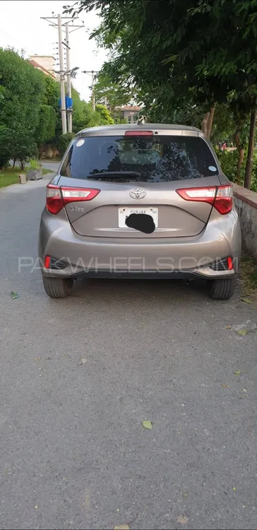 Toyota Vitz 2017 for Sale in Lahore Image-1