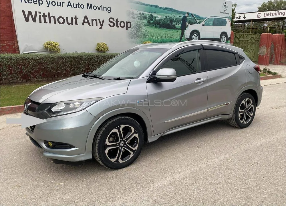 Honda Vezel 2014 for Sale in Chakwal Image-1