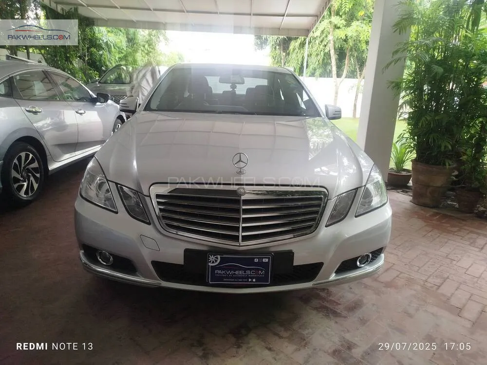 Mercedes Benz E Class 2010 for Sale in Lahore Image-1