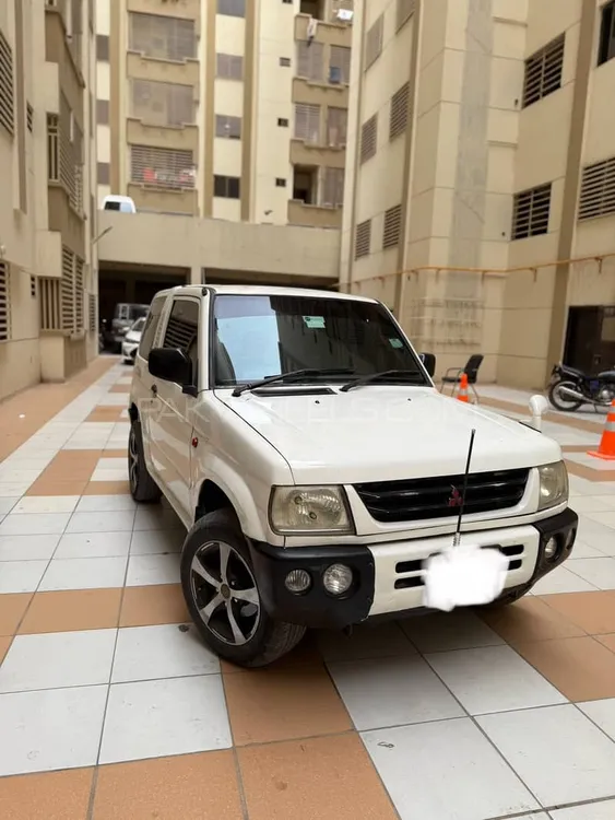 Mitsubishi Pajero Mini 1999 for Sale in Karachi Image-1