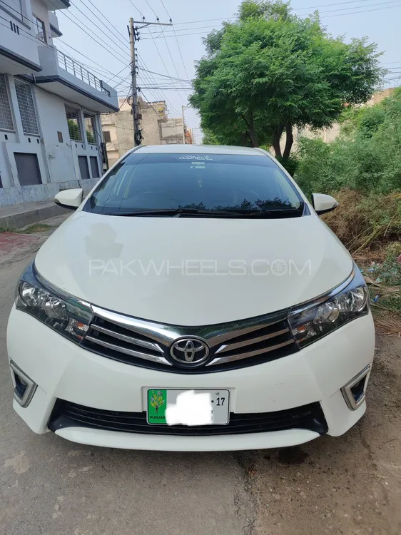 Toyota Corolla 2017 for Sale in Sargodha Image-1