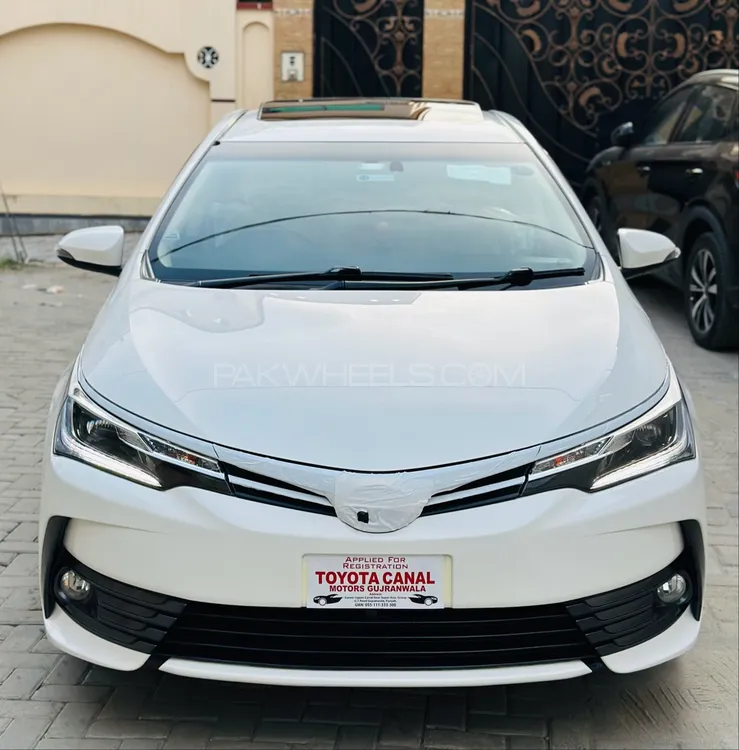 Toyota Corolla 2017 for Sale in Gujrat Image-1