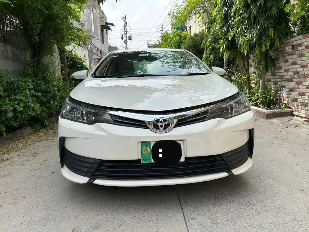 Toyota Corolla 2017 for Sale in Lahore Image-1