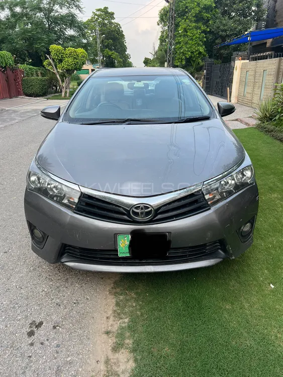 Toyota Corolla 2015 for Sale in Lahore Image-1