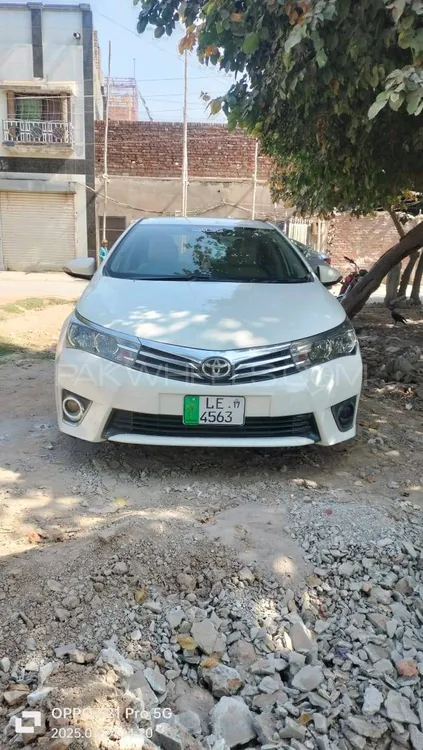 Toyota Corolla 2017 for Sale in Lahore Image-1