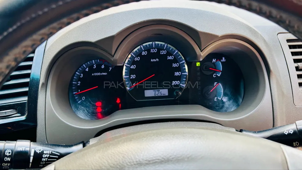 Toyota Fortuner 2013 for Sale in Karachi Image-1
