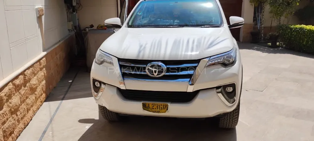 Toyota Fortuner 2021 for Sale in Karachi Image-1