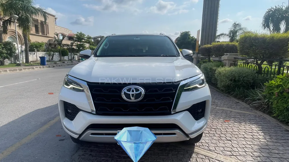 Toyota Fortuner 2021 for Sale in Islamabad Image-1
