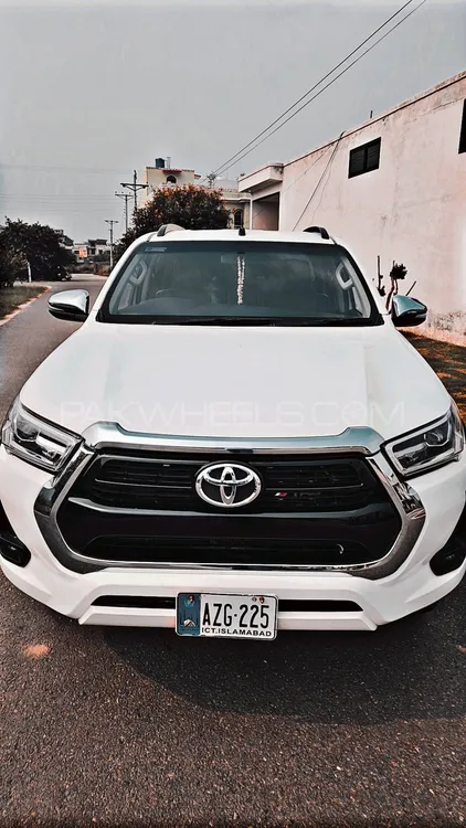 Toyota Hilux 2019 for Sale in Gujrat Image-1