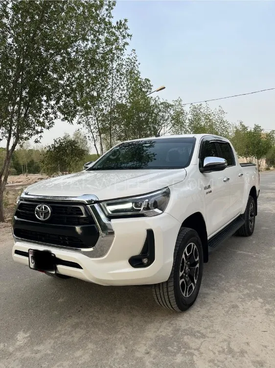 Toyota Hilux 2021 for Sale in Islamabad Image-1