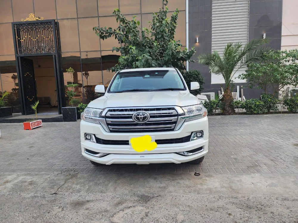 Toyota Land Cruiser 2017 for Sale in Lahore Image-1