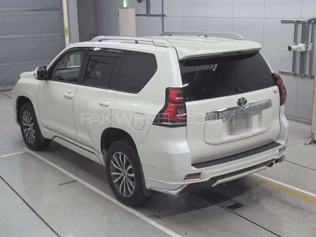 Toyota Prado 2021 for Sale in Islamabad Image-1
