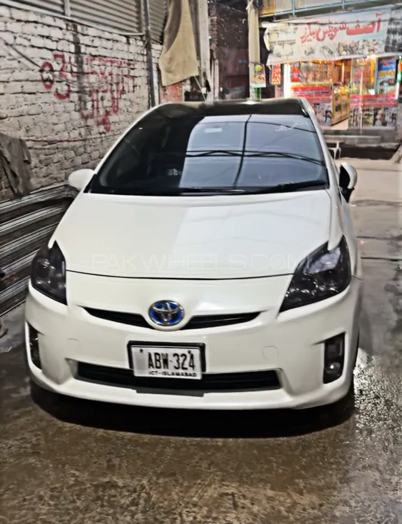 Toyota Prius 2010 for Sale in Islamabad Image-1