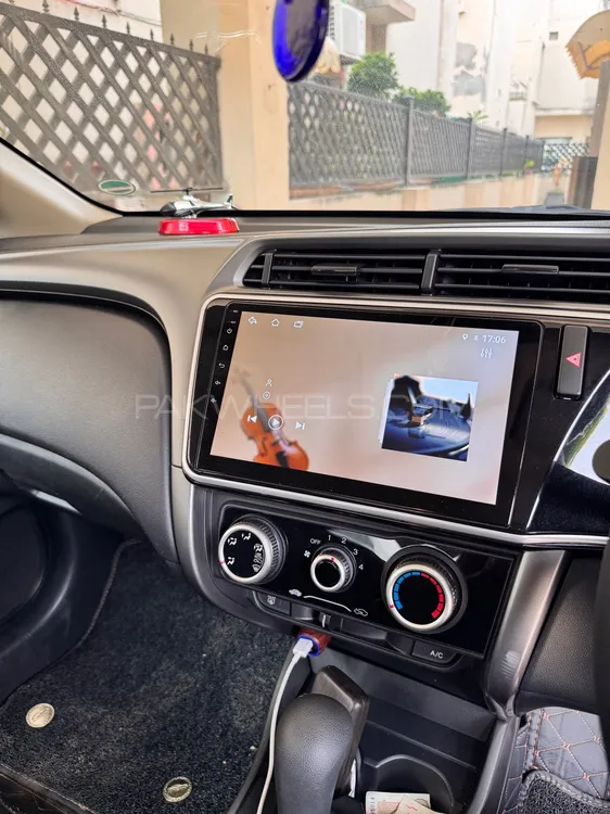 Honda City 2024 for Sale in Lahore Image-1