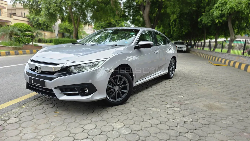 Honda Civic 2020 for Sale in Lahore Image-1