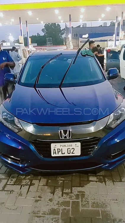 Honda Vezel 2016 for Sale in Sialkot Image-1