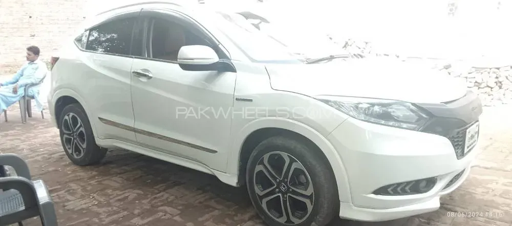 Honda Vezel 2014 for Sale in Gujranwala Image-1