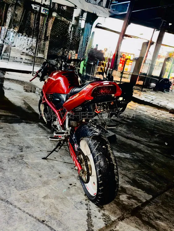 Suzuki Bandit 400VC 2000 for Sale Image-1