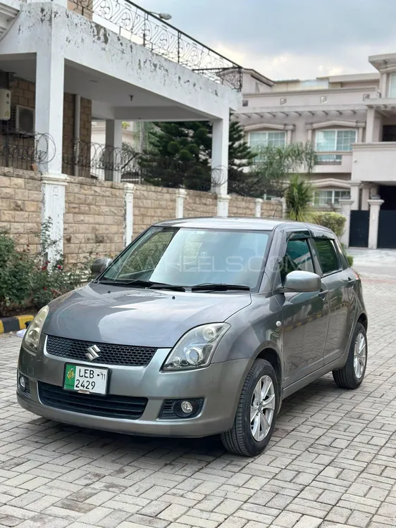 Suzuki Swift 2011 for Sale in Islamabad Image-1
