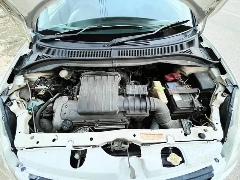 Suzuki Swift 2012 for Sale in Karachi Image-1