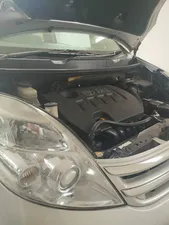 Toyota ISIS G 2010 for Sale