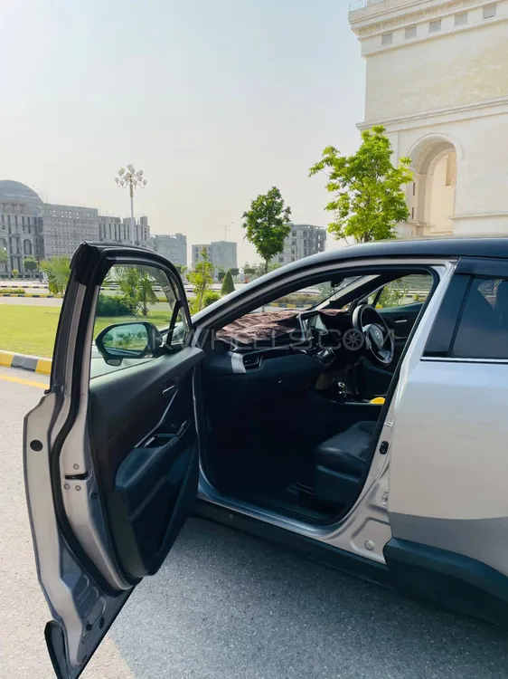 Toyota C-HR 2017 for Sale in Rawalpindi Image-1
