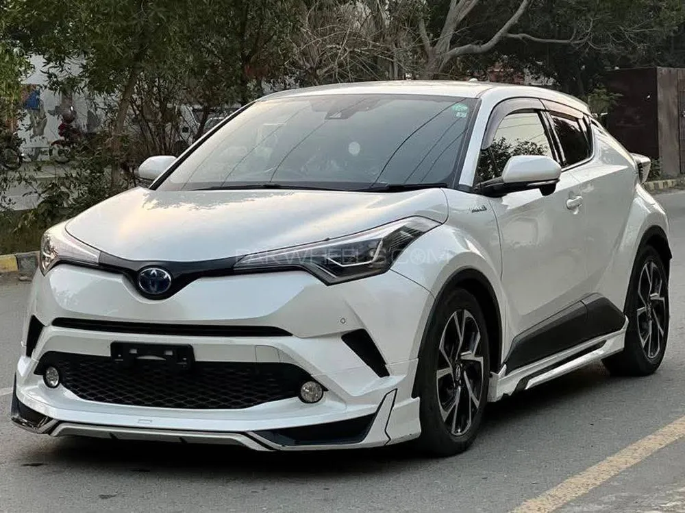 Toyota CH-R modellista bodykit Image-1