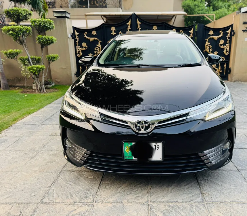 Toyota Corolla 2018 for Sale in Lahore Image-1