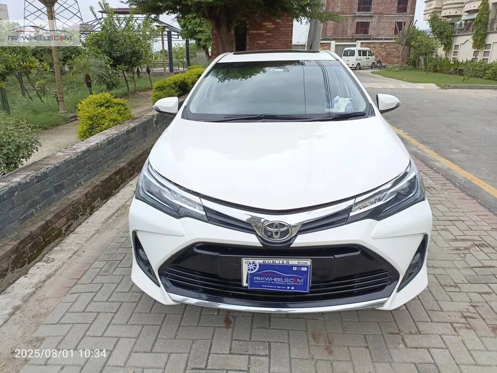 Toyota Corolla 2021 for Sale in Gujranwala Image-1