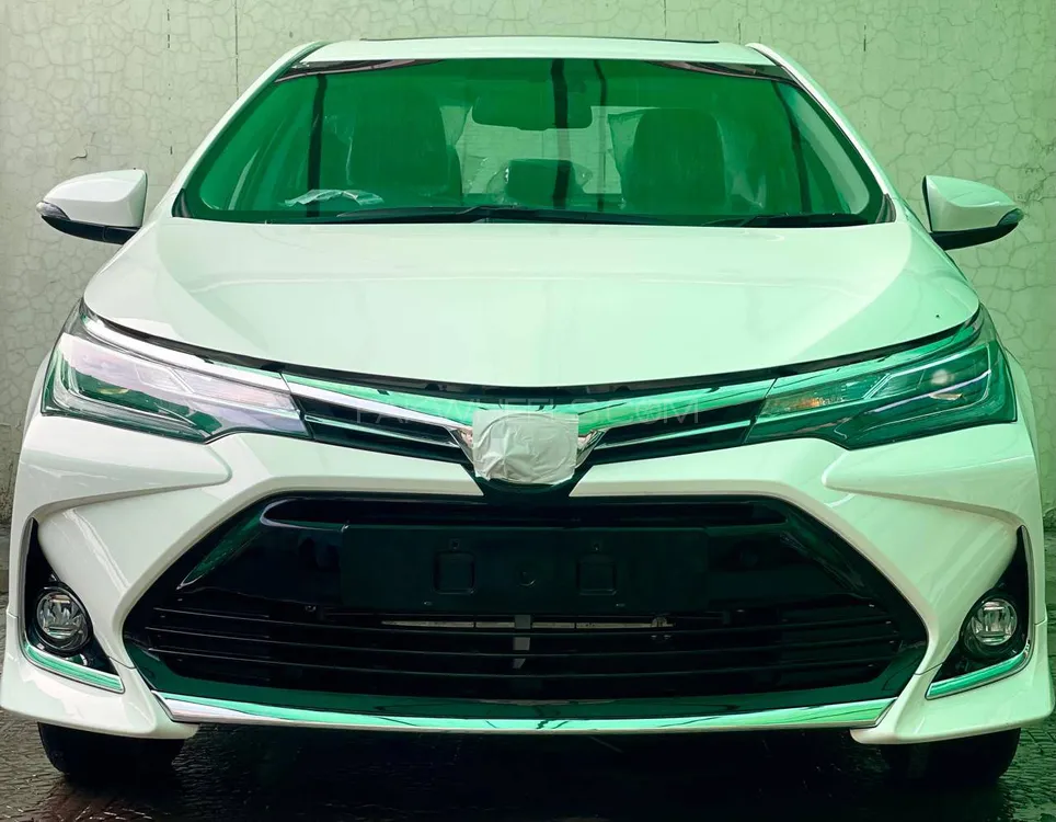 Toyota Corolla 2025 for Sale in Lahore Image-1