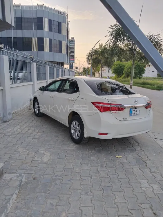 Toyota Corolla 2015 for Sale in Attock Image-1