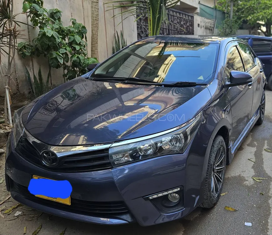 Toyota Corolla 2016 for Sale in Karachi Image-1