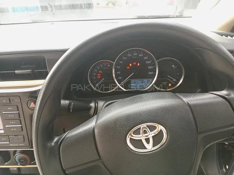 Toyota Corolla 2018 for Sale in Lahore Image-1