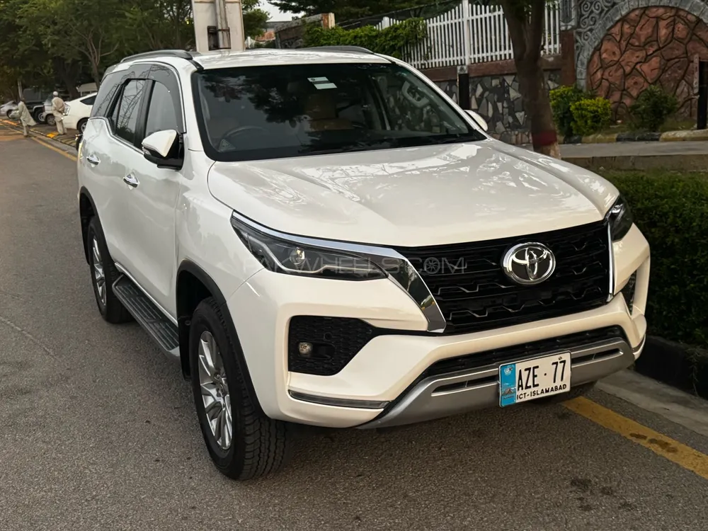 Toyota Fortuner 2022 for Sale in Islamabad Image-1