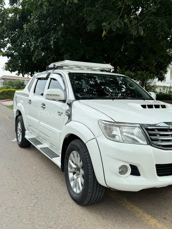 Toyota Hilux 2012 for Sale in Islamabad Image-1