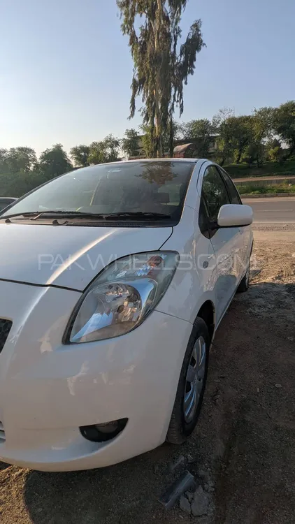 Toyota Vitz 2005 for Sale in Akora khattak Image-1