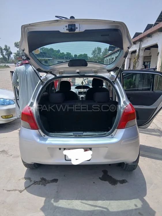 Toyota Vitz 2007 for Sale in Peshawar Image-1