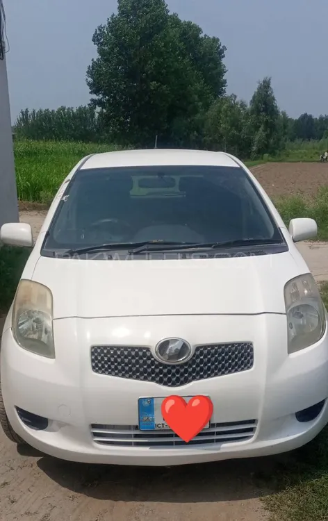 Toyota Vitz 2009 for Sale in Swabi Image-1