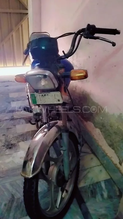 Unique Xtreme UD 70 2008 for Sale Image-1