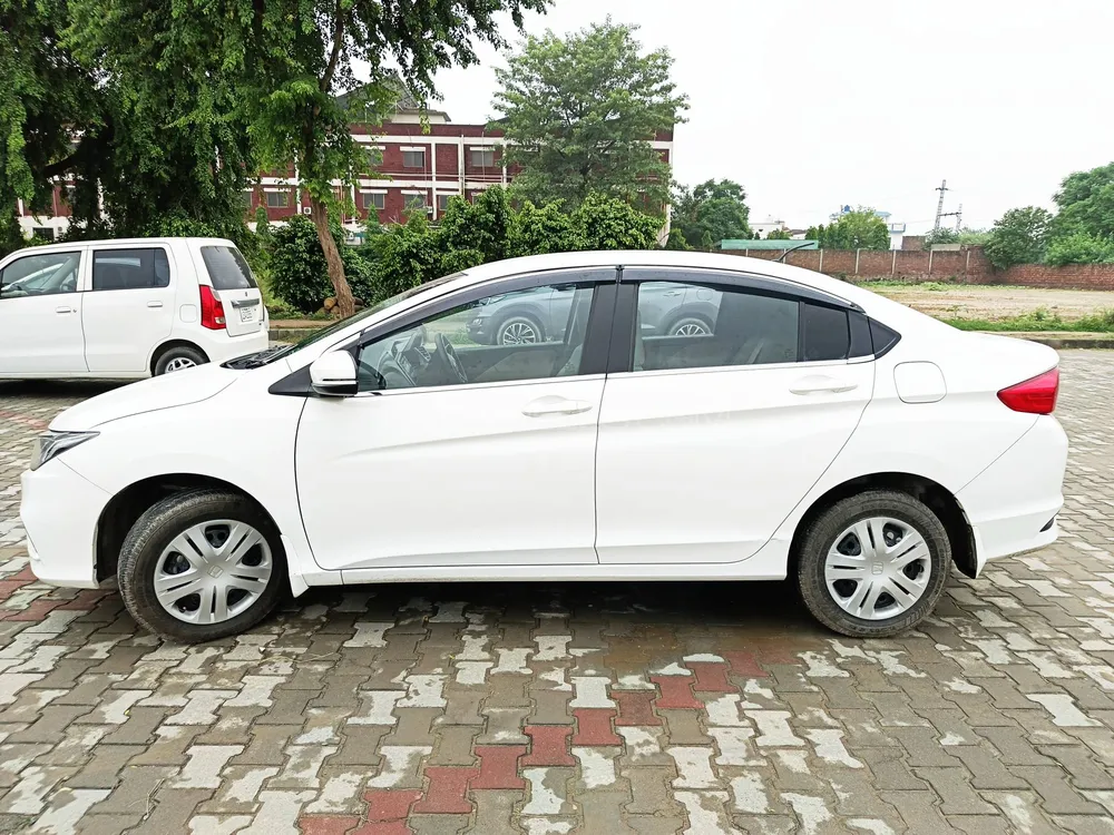 Honda City 2024 for Sale in Lahore Image-1