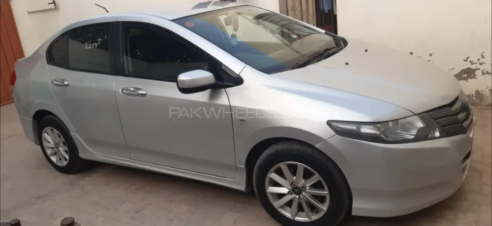 Honda City 2010 for Sale in Multan Image-1