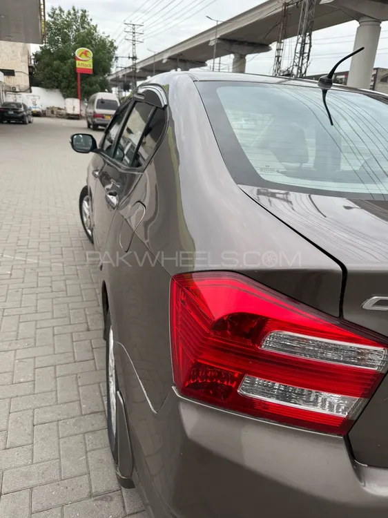 Honda City 2017 for Sale in Lahore Image-1