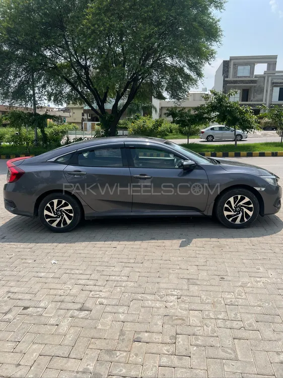 Honda Civic 2018 for Sale in Islamabad Honda Civic 2018 for Sale in Islamabad Image-19